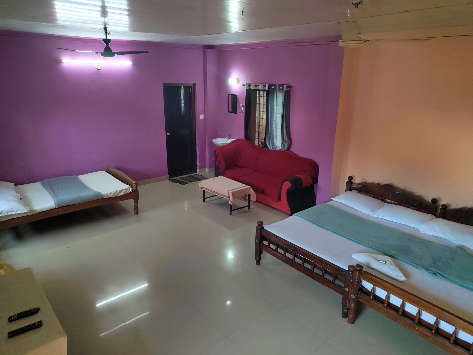 SK Rooms interior