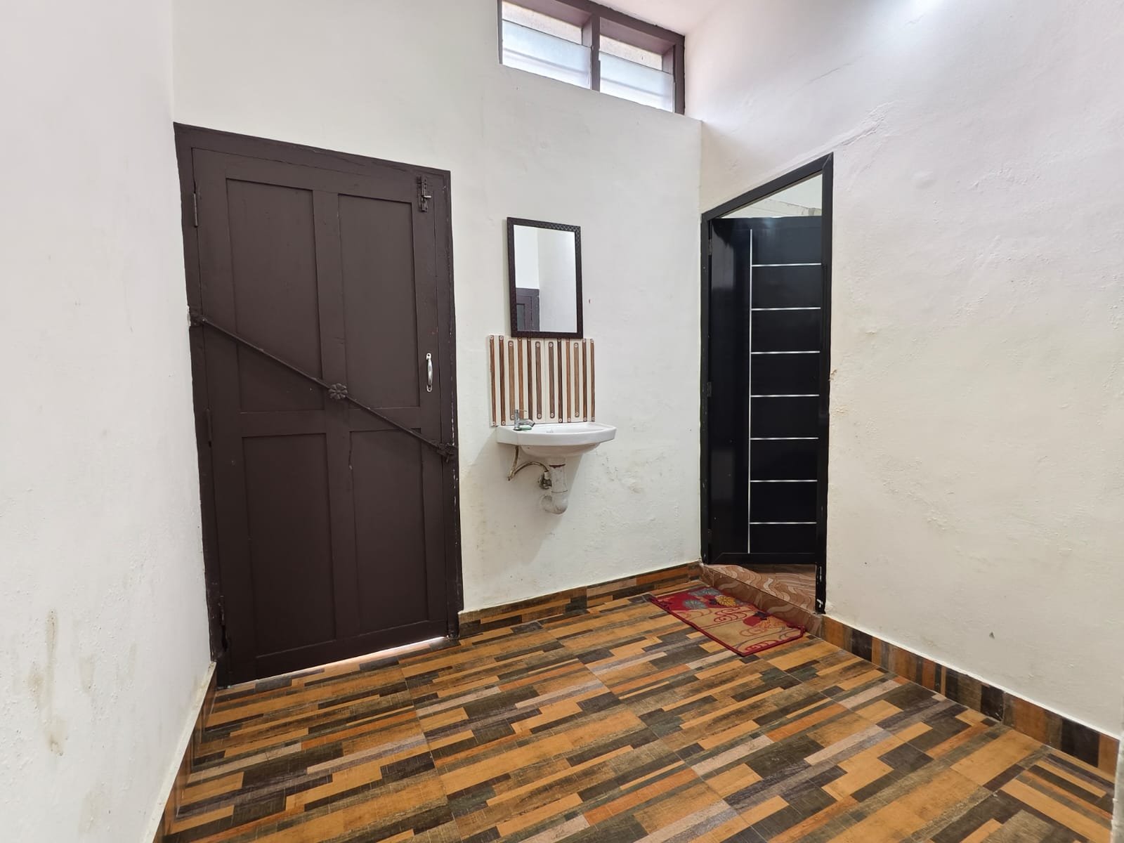 W6 Cottages entryway